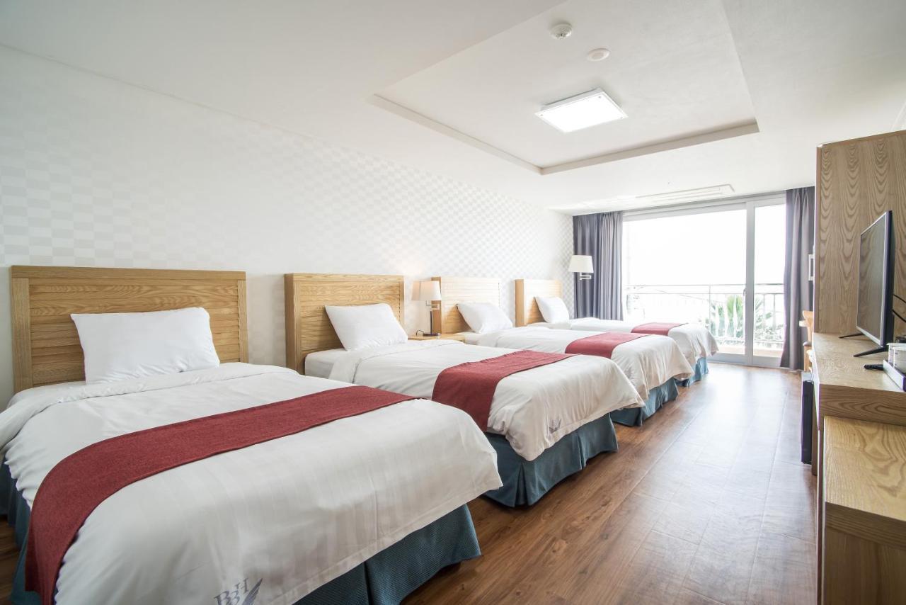 Breeze Bay Hotel Σεογκουίπο Εξωτερικό φωτογραφία
