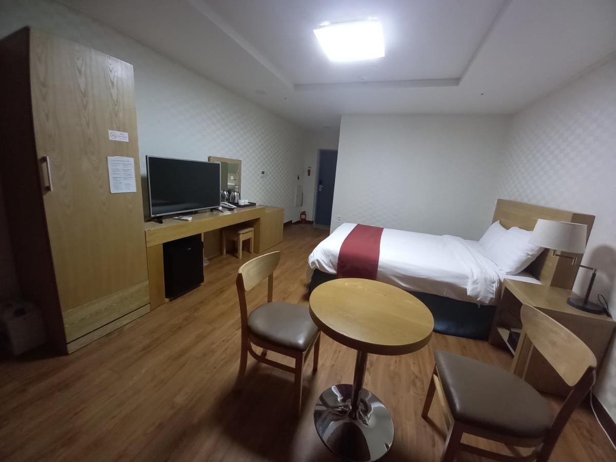 Breeze Bay Hotel Σεογκουίπο Εξωτερικό φωτογραφία