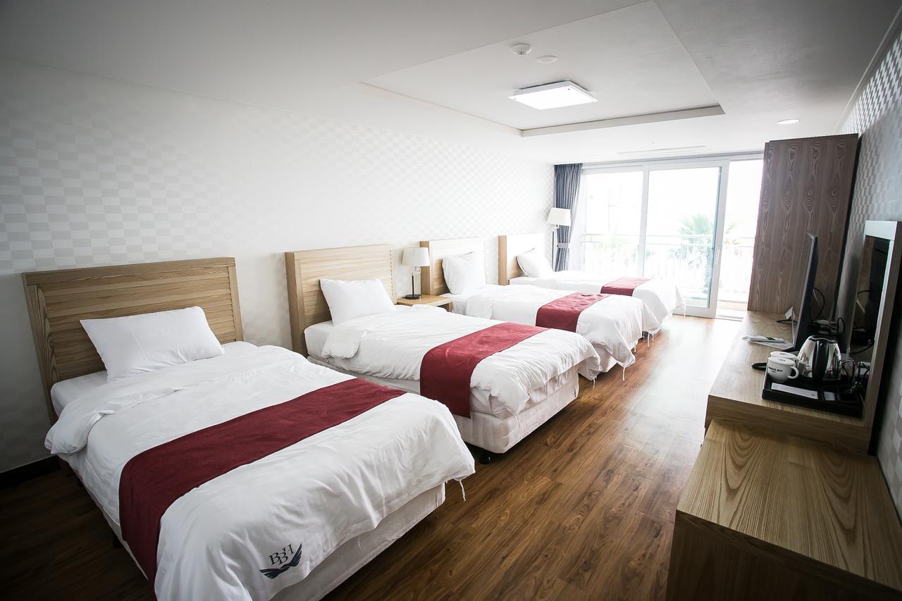 Breeze Bay Hotel Σεογκουίπο Εξωτερικό φωτογραφία