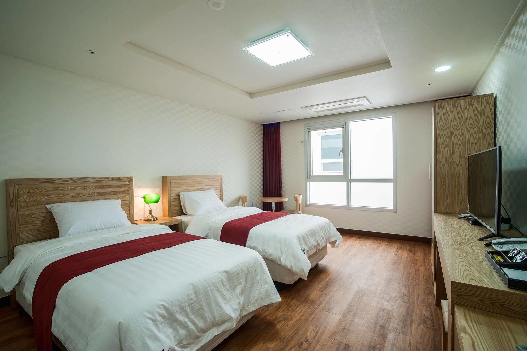 Breeze Bay Hotel Σεογκουίπο Εξωτερικό φωτογραφία