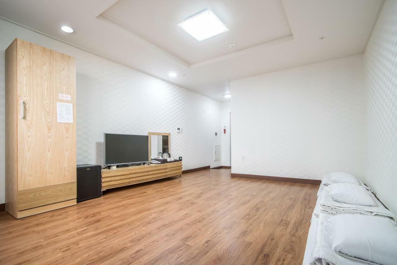 Breeze Bay Hotel Σεογκουίπο Εξωτερικό φωτογραφία