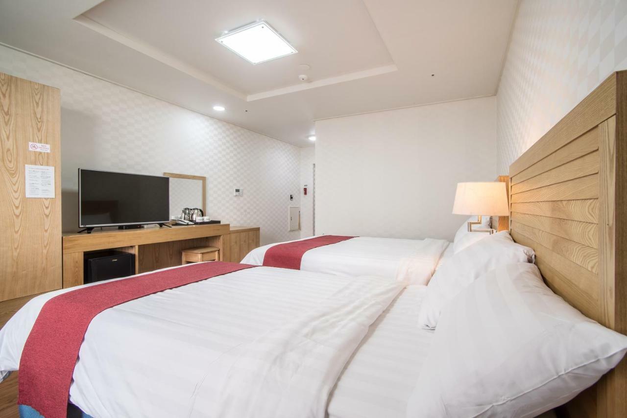 Breeze Bay Hotel Σεογκουίπο Εξωτερικό φωτογραφία