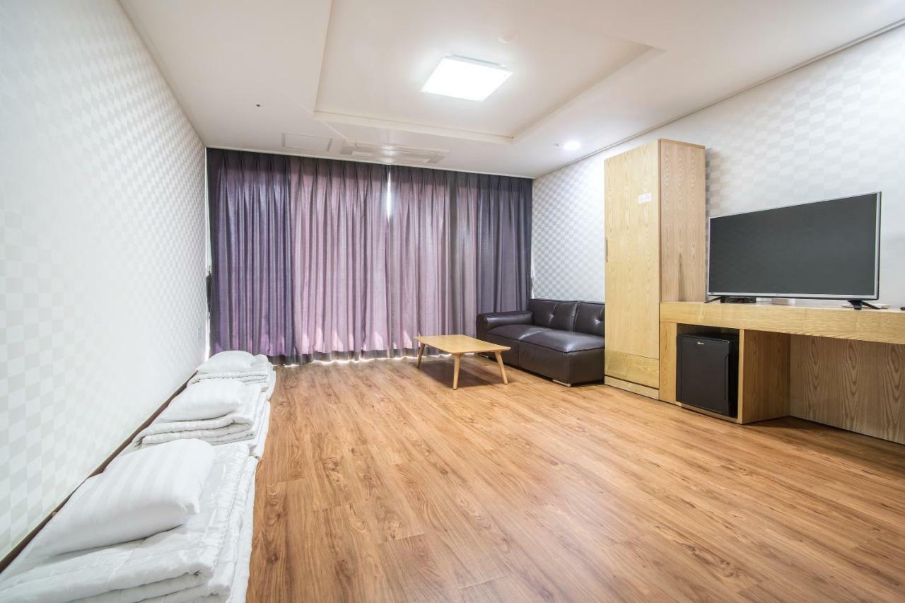 Breeze Bay Hotel Σεογκουίπο Εξωτερικό φωτογραφία